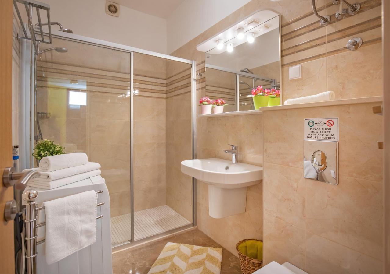 Apartment Ploce Marina Dubrovnik Buitenkant foto